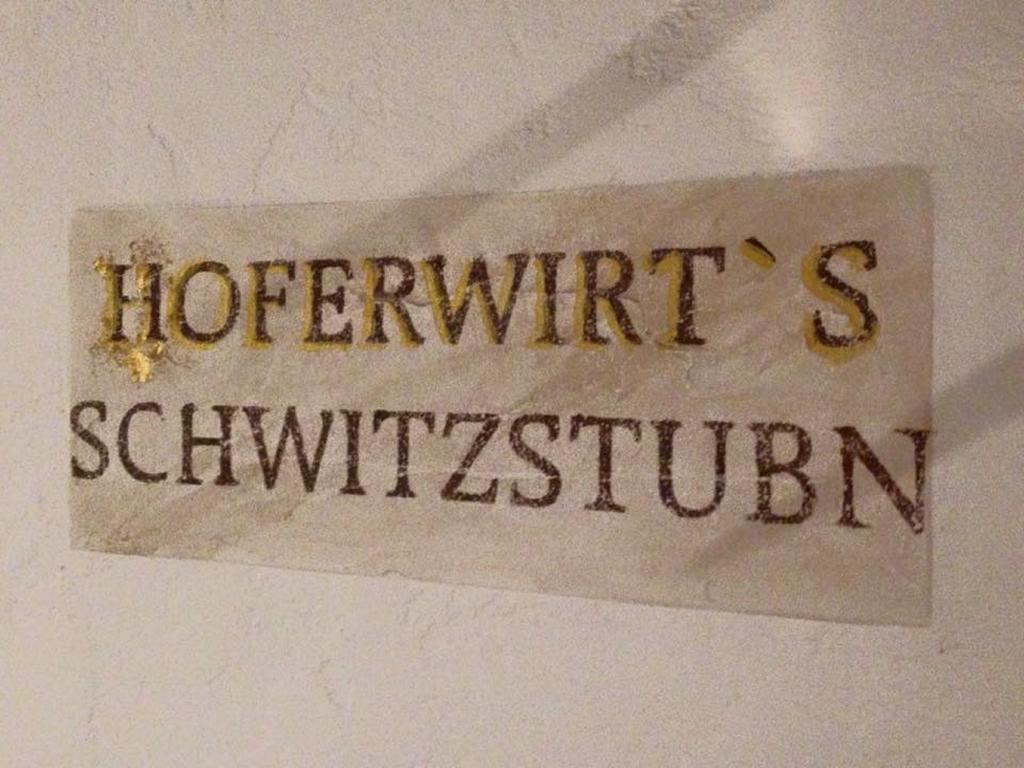 Hotel Hoferwirt 施图拜河谷新施蒂夫特 外观 照片